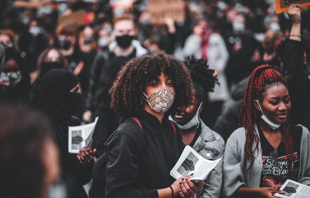 gambar orang orang ramai